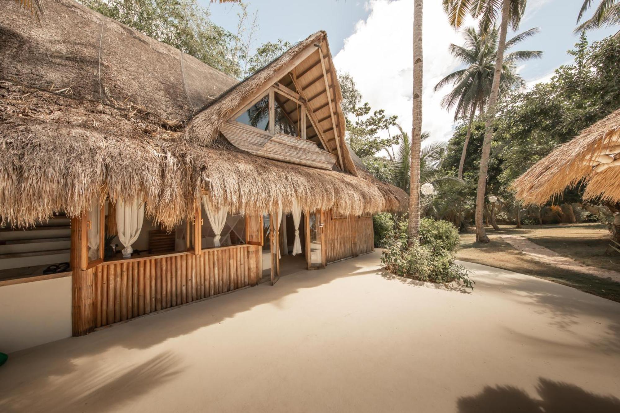 The Beach House Ocam Ocam Бусуанга Екстериор снимка