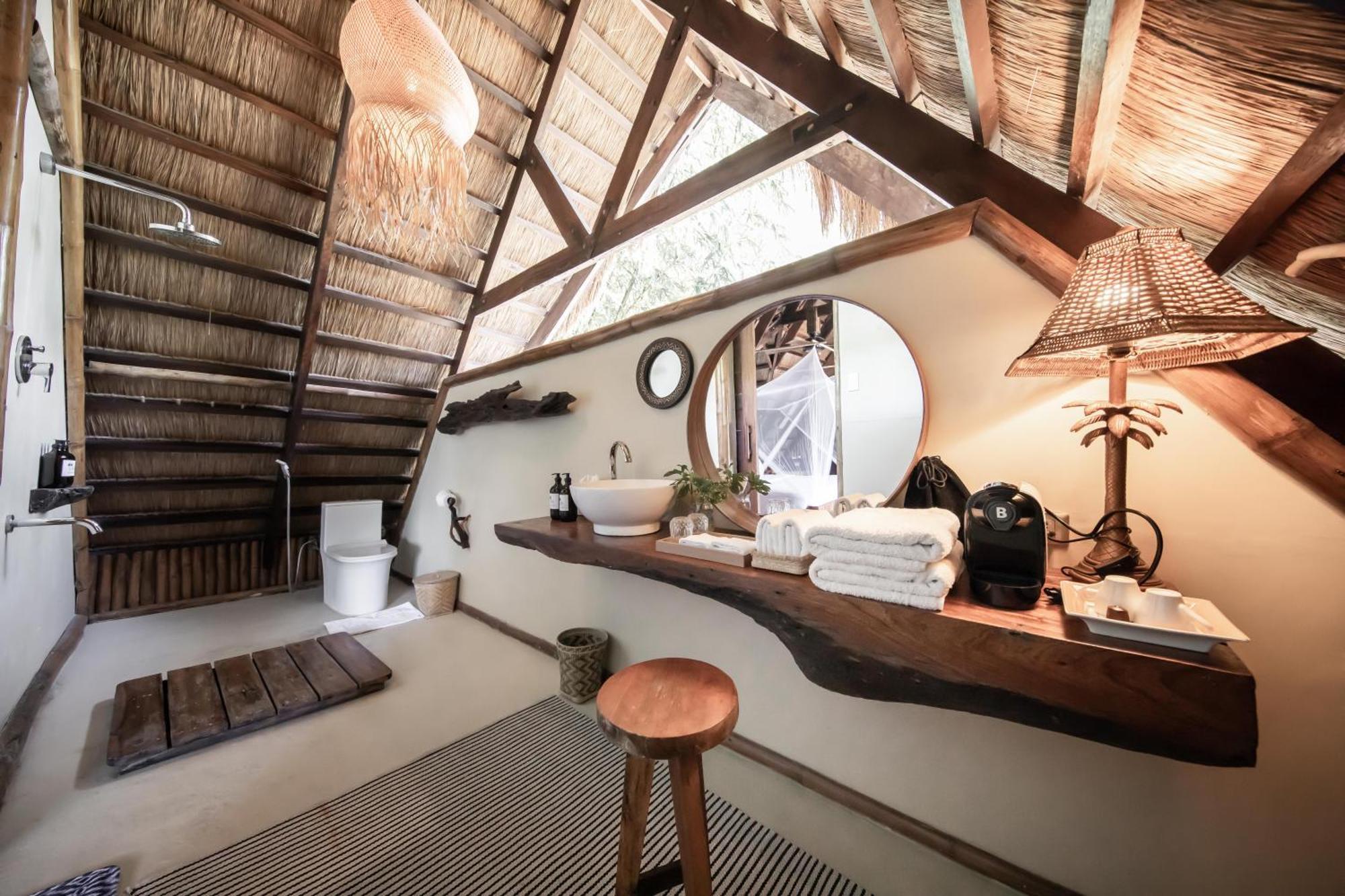 The Beach House Ocam Ocam Бусуанга Екстериор снимка